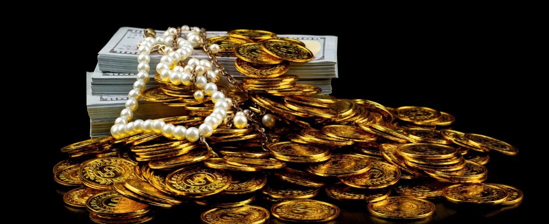 The #1 Money Move Ultra-Wealthy People Won’t Tell You—Do THIS Now!